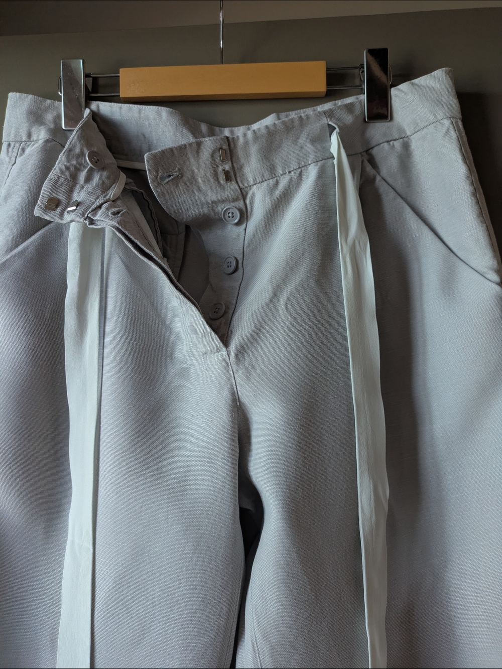 Wilfred Linen Blend Capri Pants Size 6 Light Grey Drawstring Cropped Trousers - Picture 5 of 9